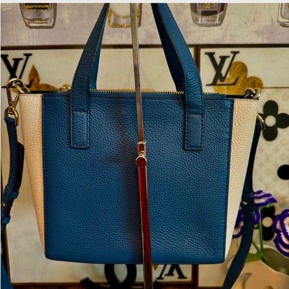 Michael Michael Kors NWOT GEMMA COLORBLOCKED TOTE blue,black and white - Picture 3 of 10